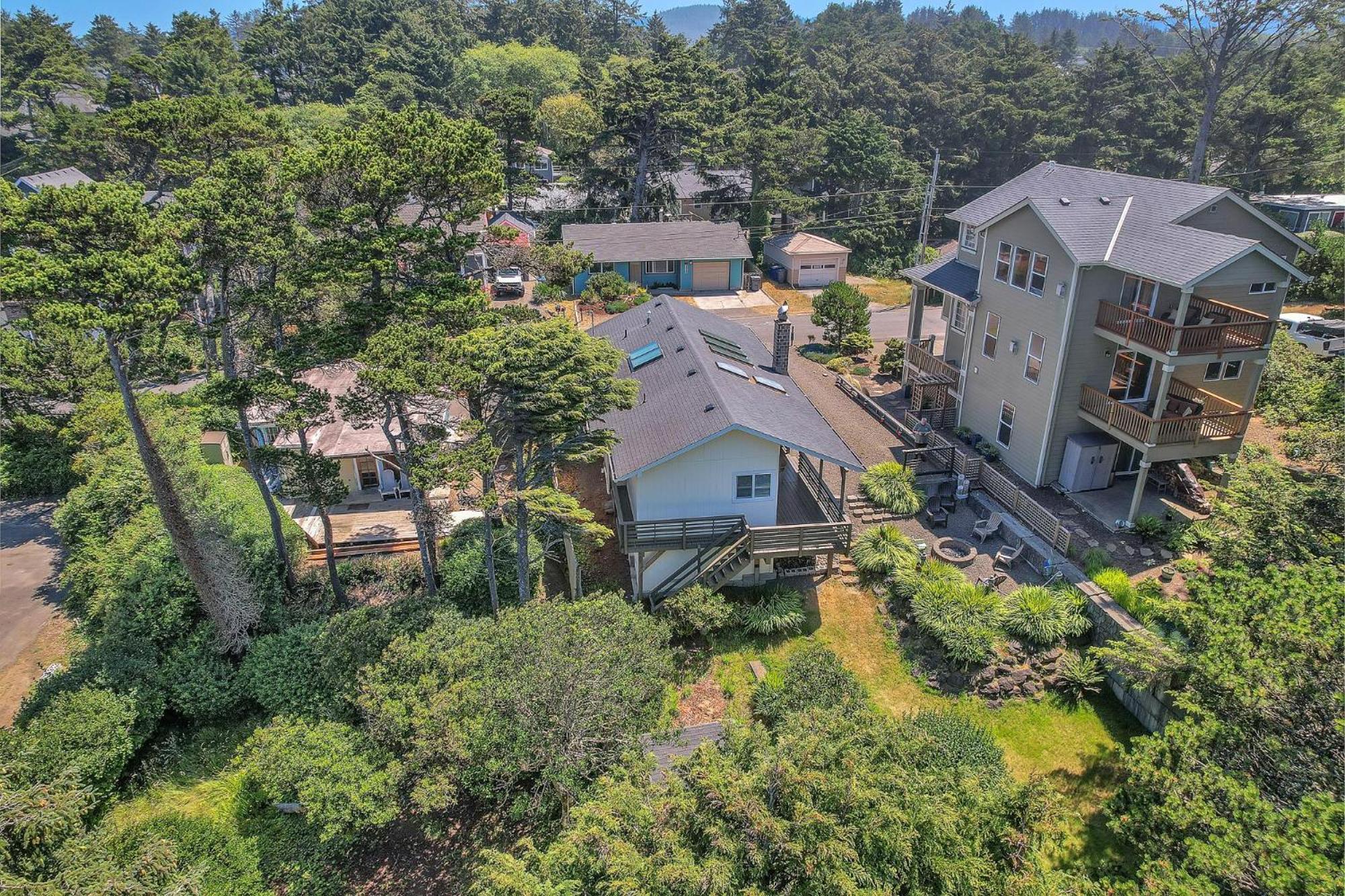 Shore Beats Work Lincoln City Exterior photo